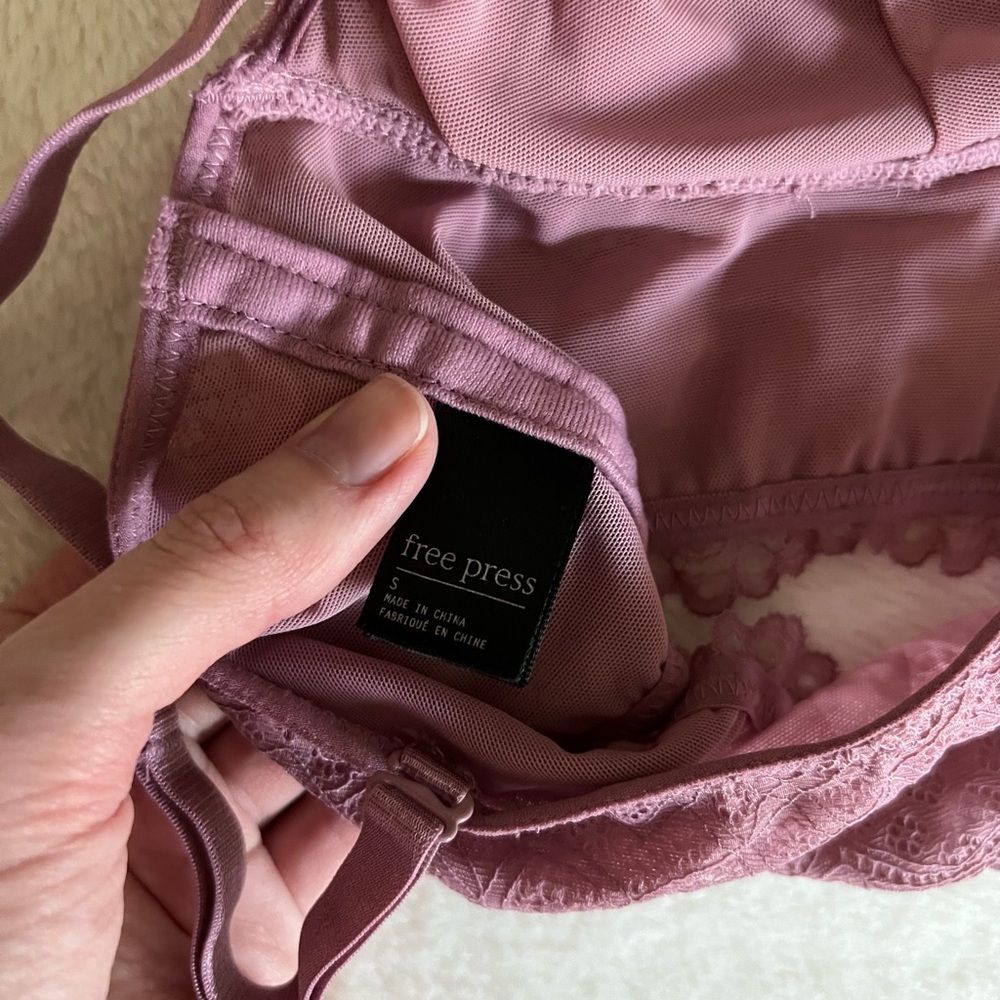 Lacy Mauve Bralette - Picture 6 of 6